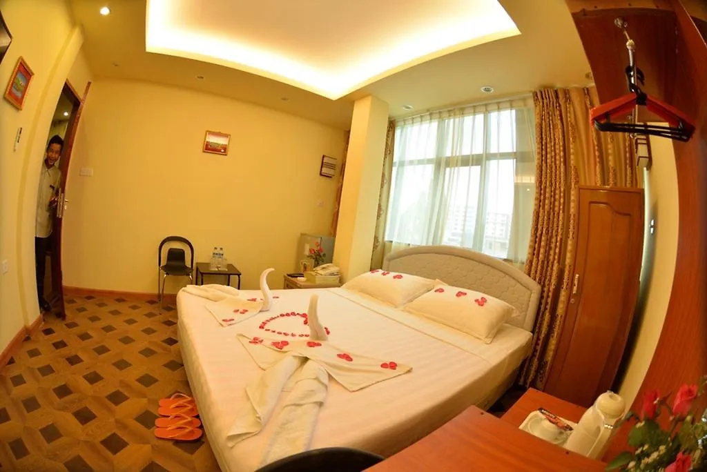 יאנגון New Golden Forward Hotel