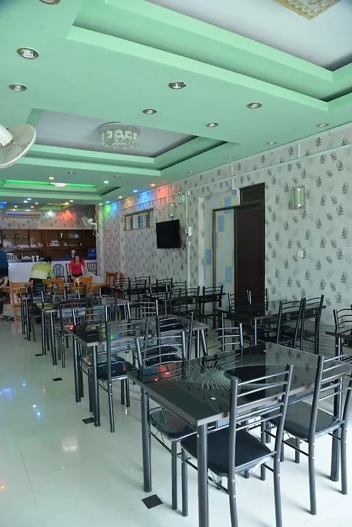 יאנגון New Golden Forward Hotel מיאנמר