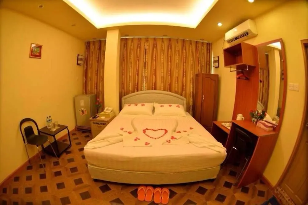 יאנגון New Golden Forward Hotel