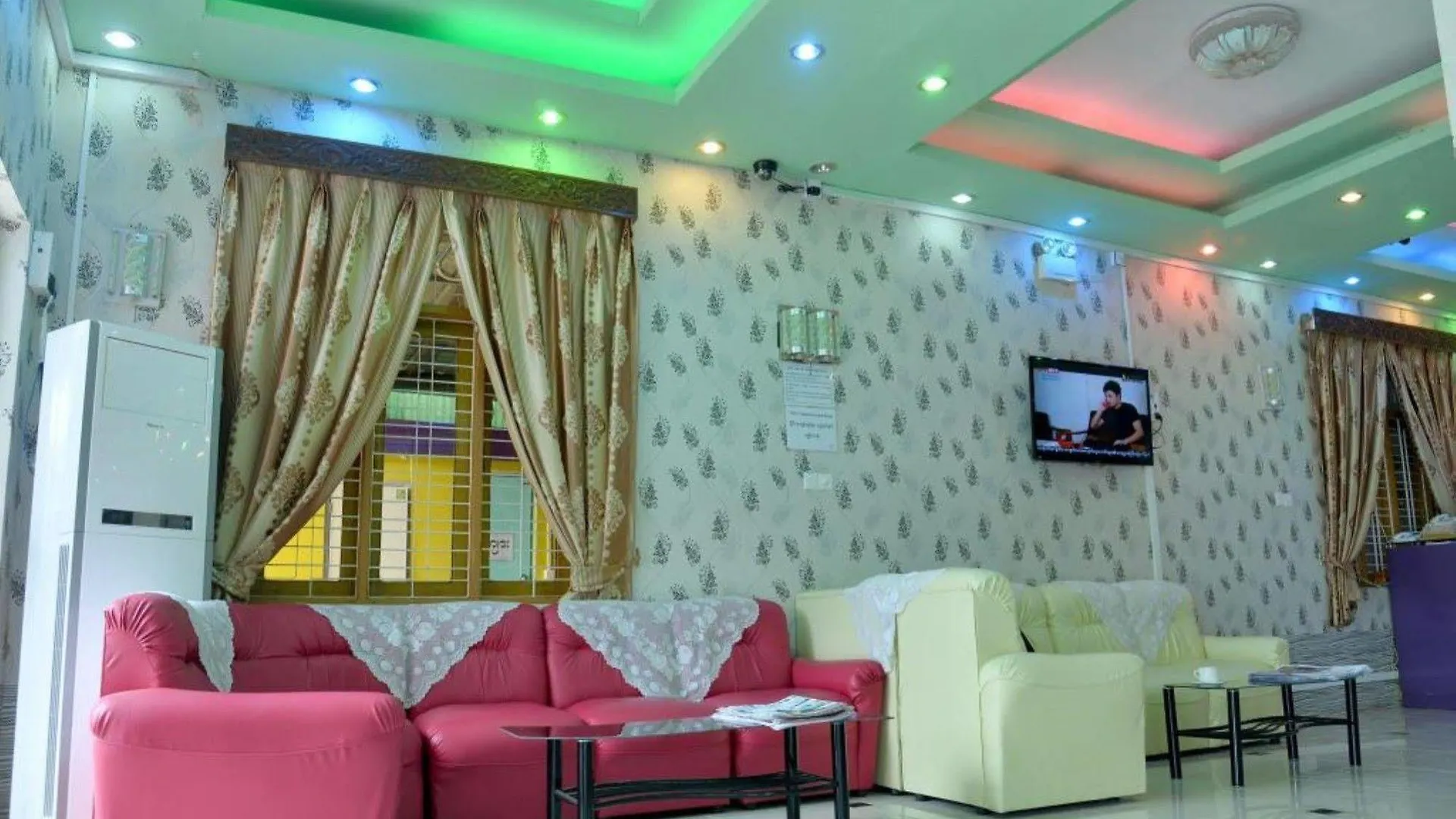 יאנגון New Golden Forward Hotel