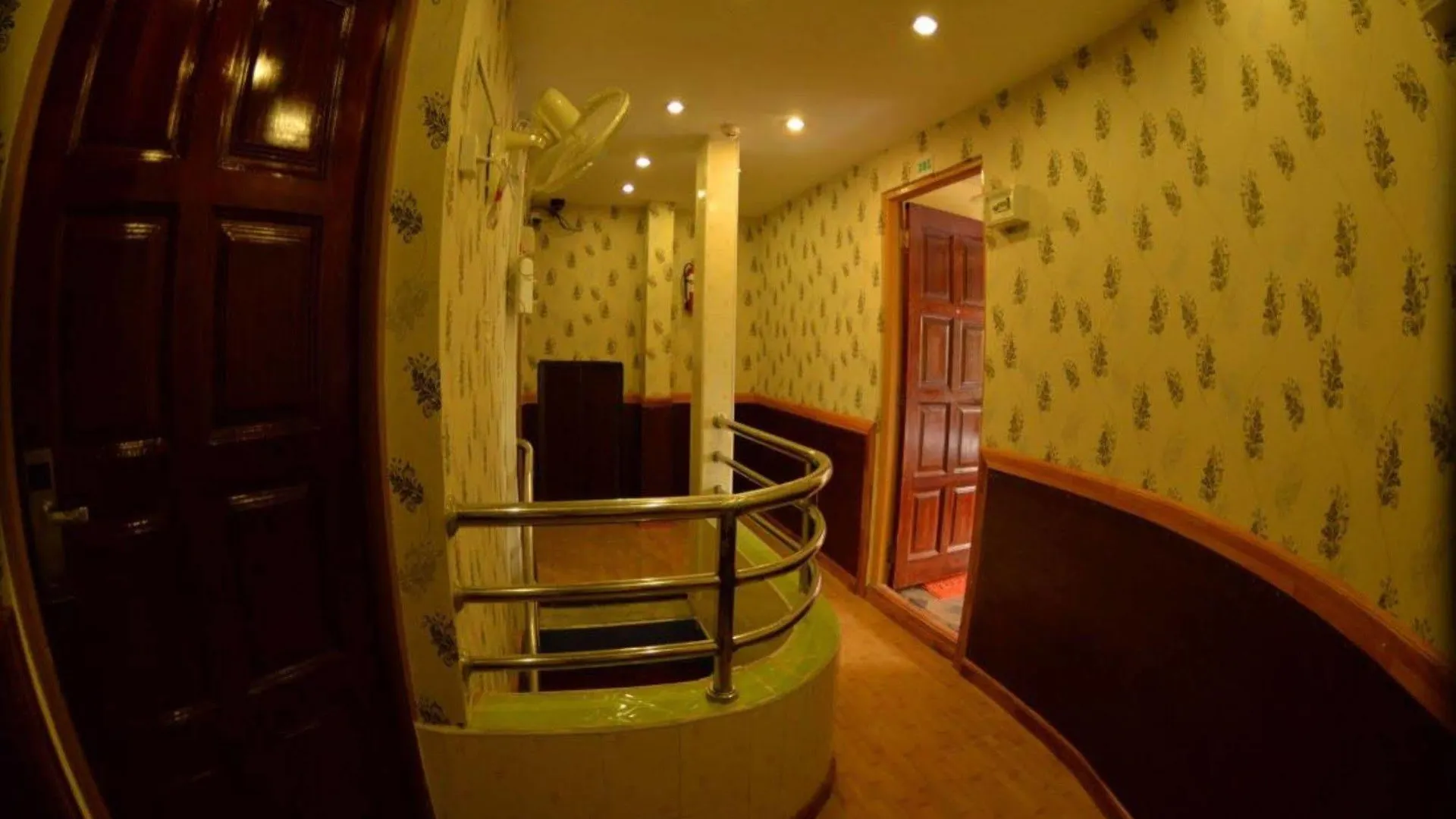 יאנגון New Golden Forward Hotel 3*,  מיאנמר